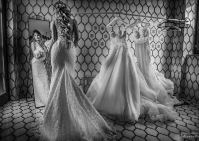 Dress choosing Ivan Schirmenti